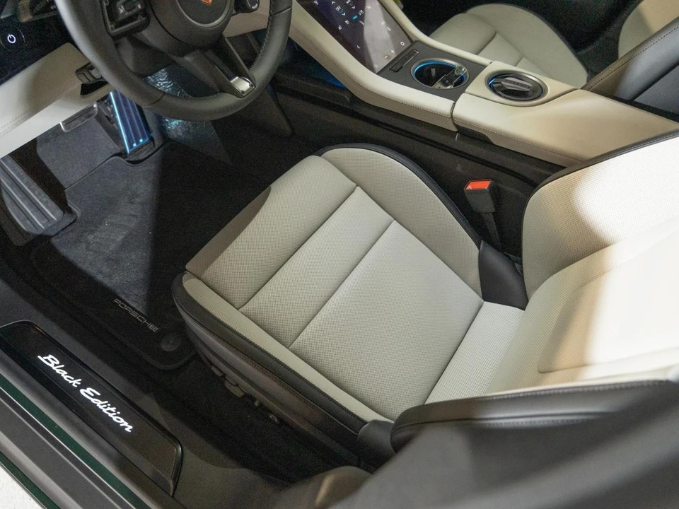 2026 Porsche Taycan - Image 15 of 27