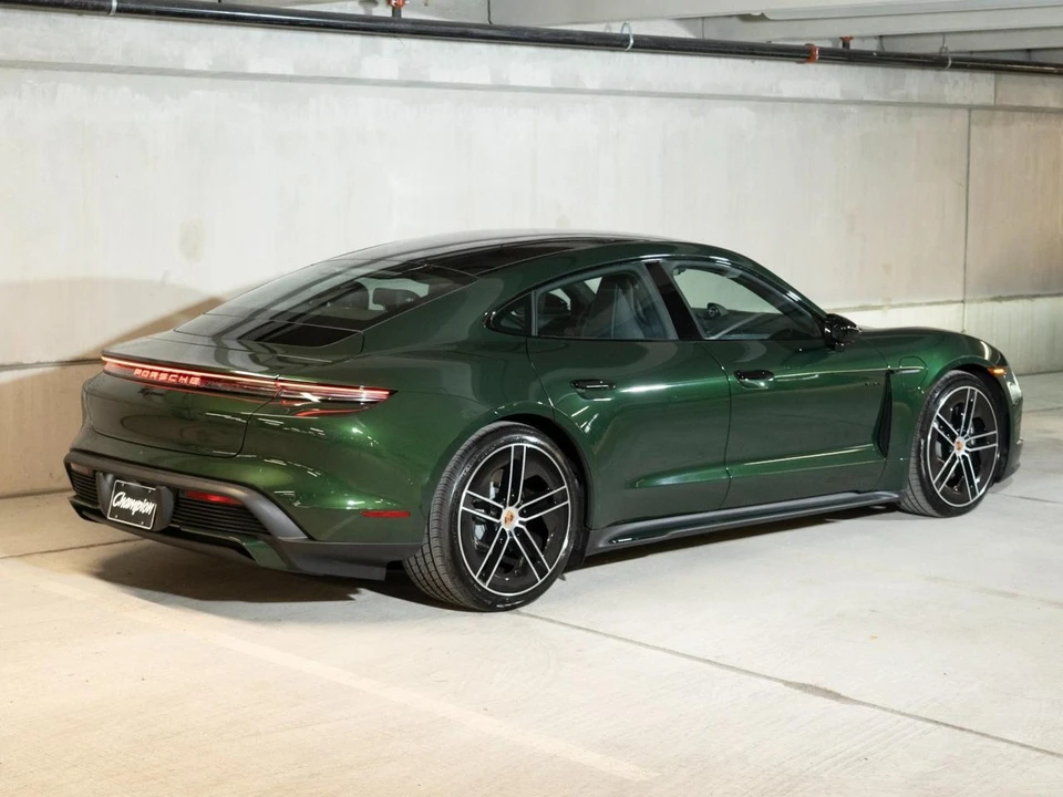 2026 Porsche Taycan - Image 9 of 27