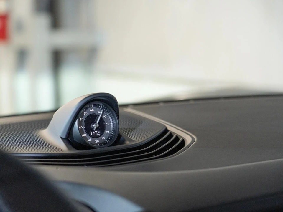 2026 Porsche Taycan - Image 20 of 27