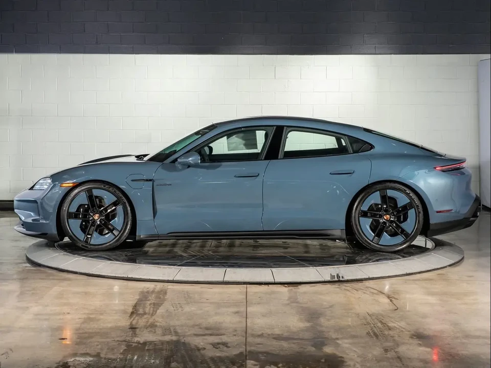 2026 Porsche Taycan GTS - Image 2 of 12