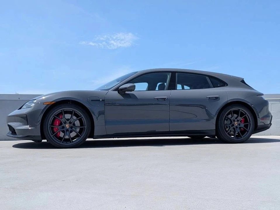 2026 Porsche Taycan Cross Turismo - Image 2 of 4