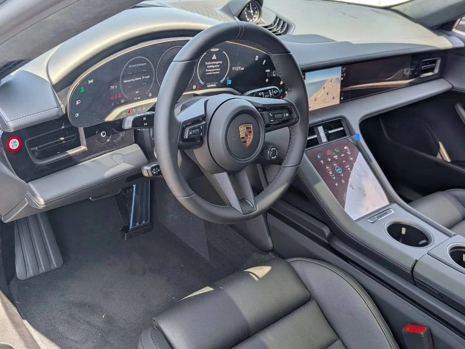 2026 Porsche Taycan Cross Turismo - Image 4 of 4