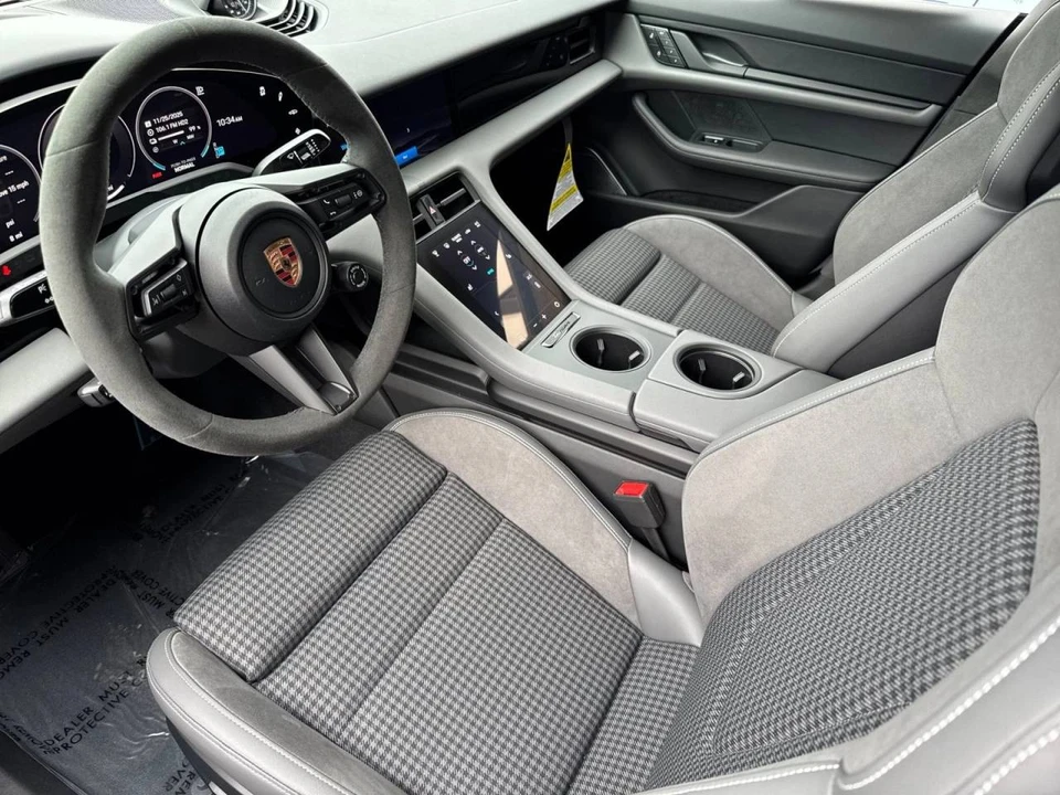 2026 Porsche Taycan GTS - Image 4 of 5