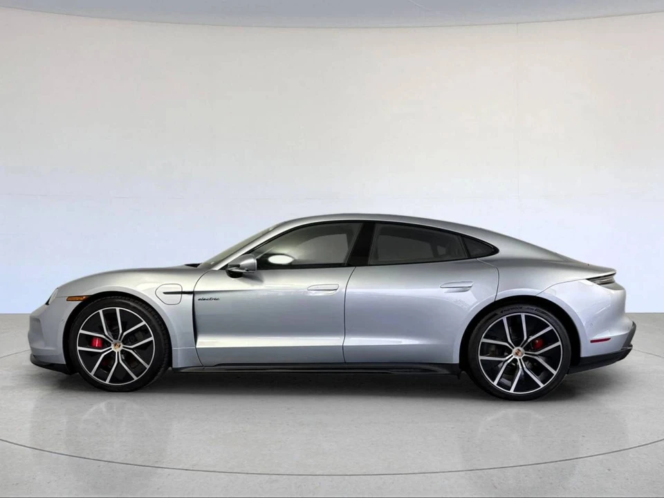 2026 Porsche Taycan GTS - Image 2 of 5