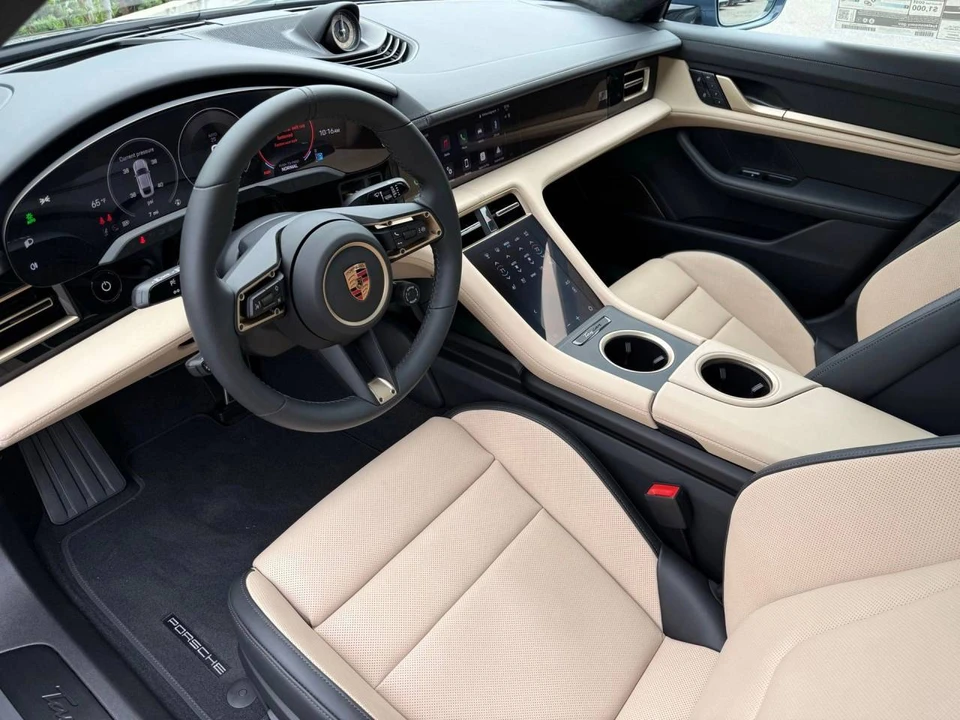 2026 Porsche Taycan GTS - Image 4 of 5