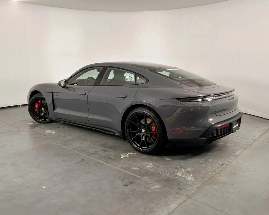 2026 Porsche Taycan GTS - Image 3 of 5