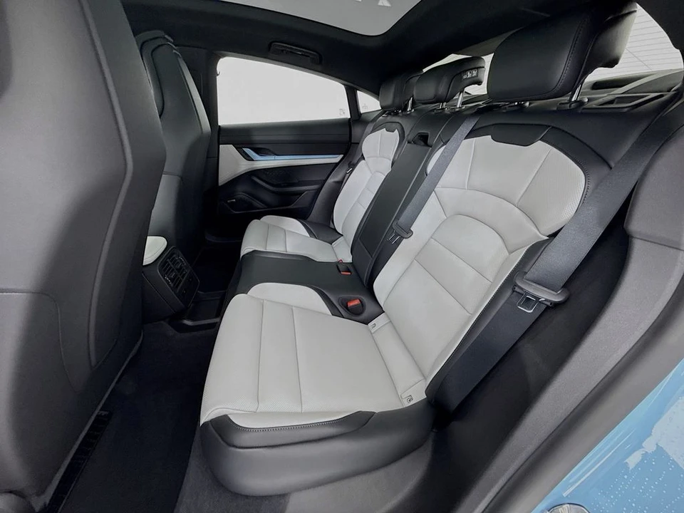 2026 Porsche Taycan - Image 25 of 31