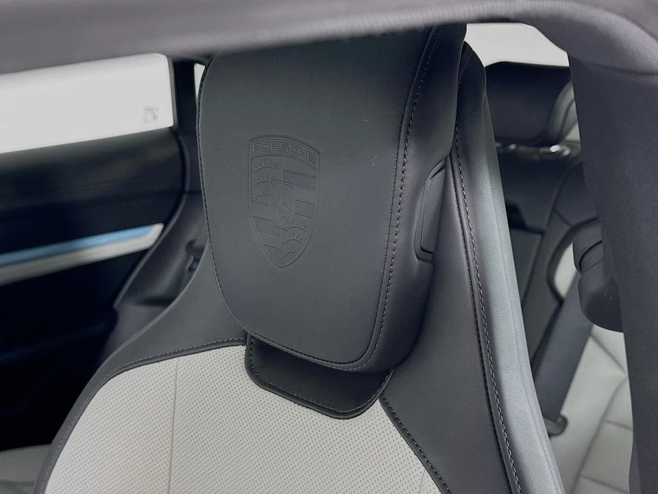 2026 Porsche Taycan - Image 15 of 31
