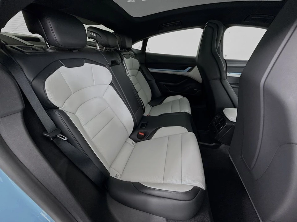 2026 Porsche Taycan - Image 30 of 31