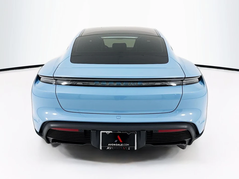 2026 Porsche Taycan - Image 10 of 31