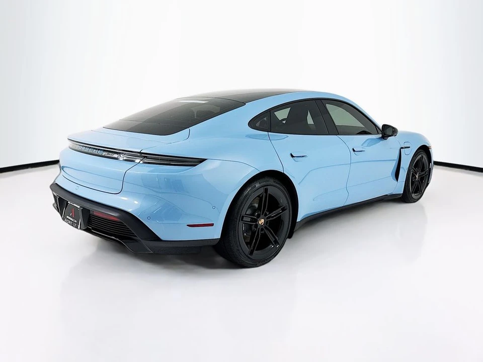 2026 Porsche Taycan - Image 9 of 31