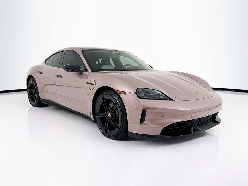2026 Porsche Taycan - Image 7 of 31