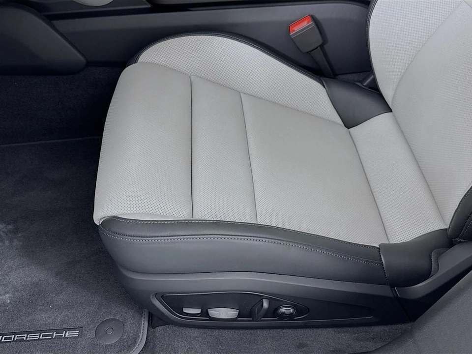 2026 Porsche Taycan - Image 13 of 31