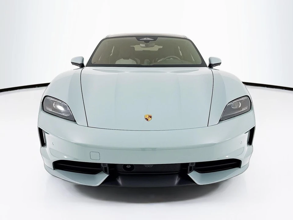 2026 Porsche Taycan - Image 6 of 31