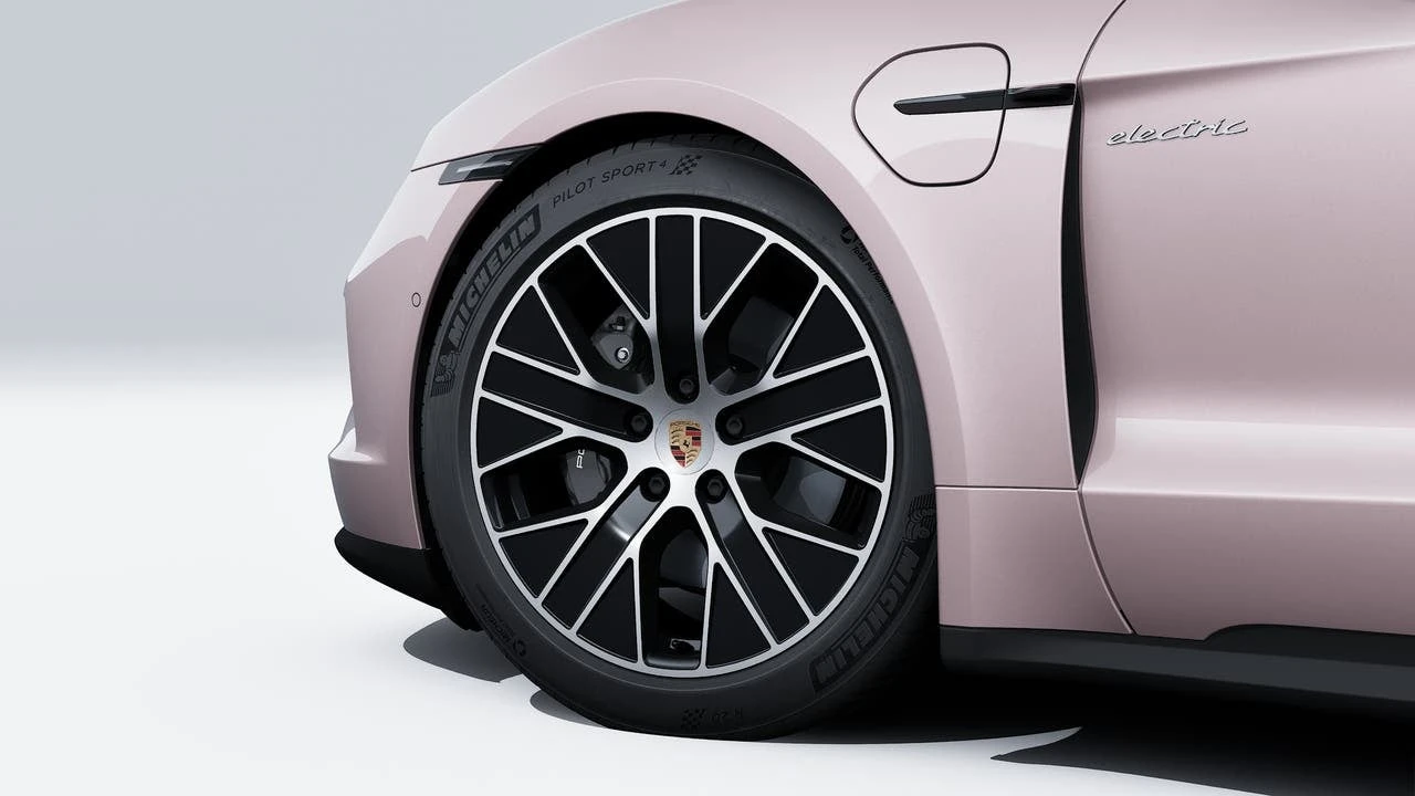 2026 Porsche Taycan 4 - Image 10 of 14