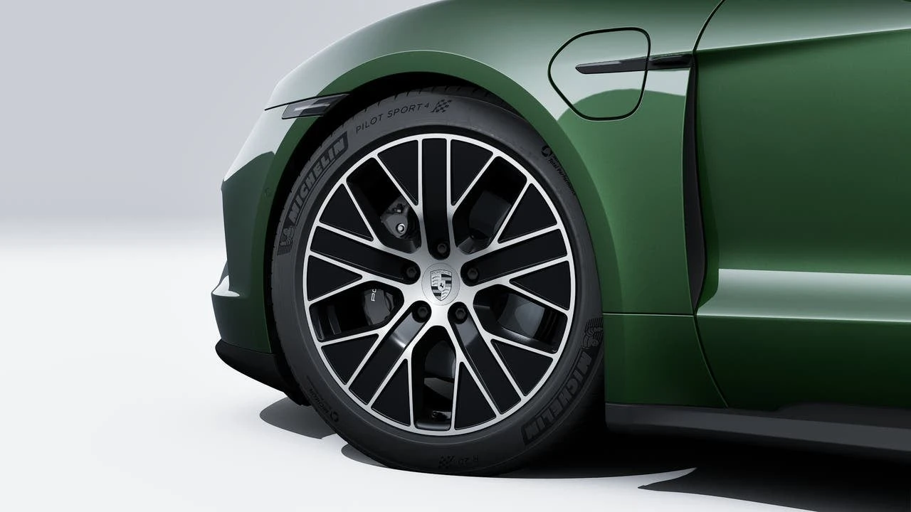 2026 Porsche Taycan 4 - Image 10 of 14