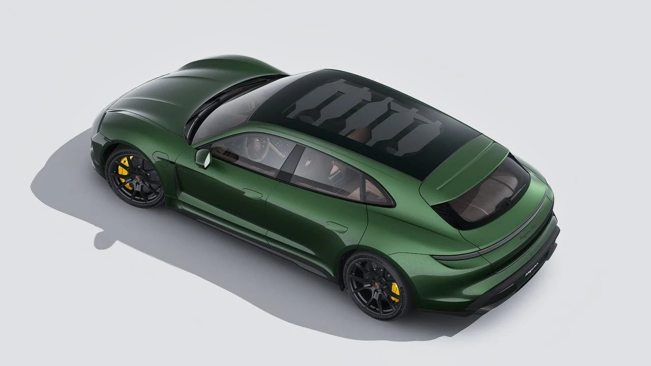 2026 Porsche Taycan Cross Turismo - Image 4 of 14