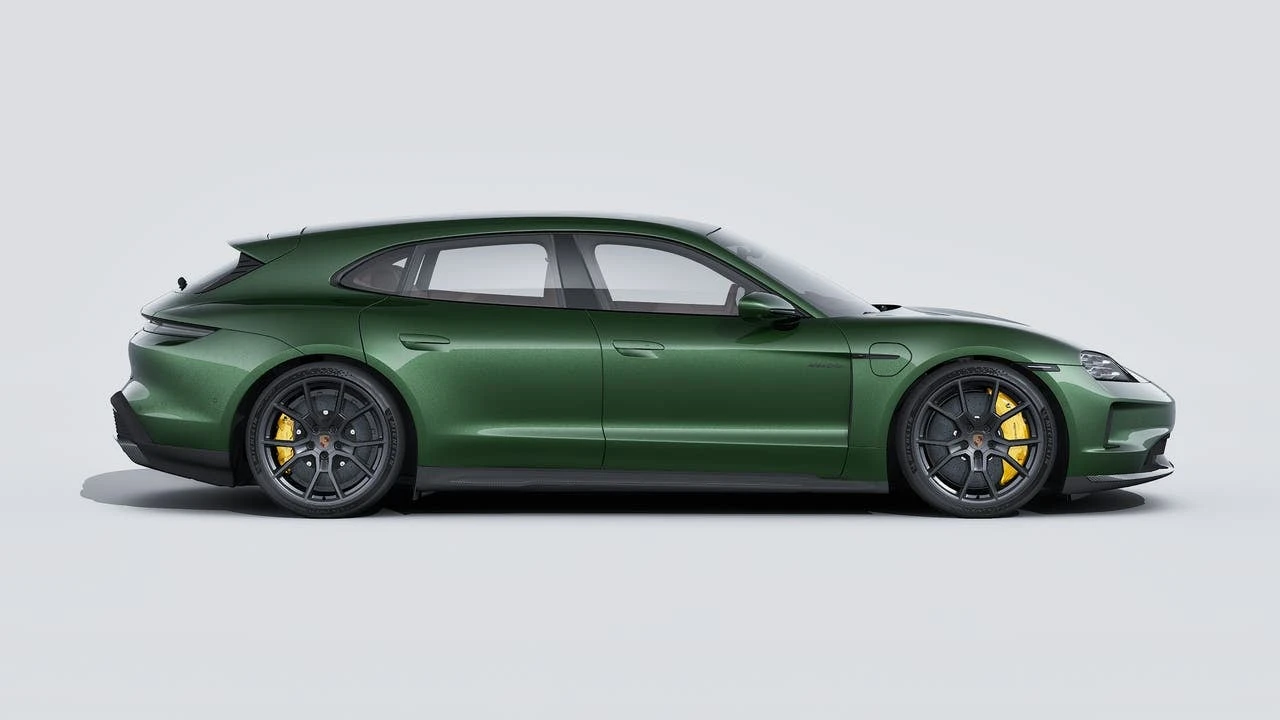 2026 Porsche Taycan Cross Turismo - Image 6 of 14