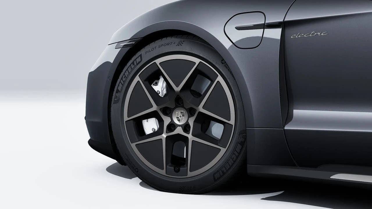 2026 Porsche Taycan Turbo - Image 10 of 14