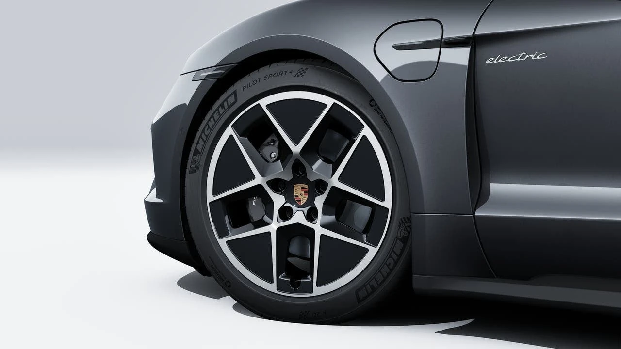 2026 Porsche Taycan - Image 10 of 14