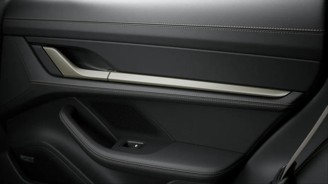 2026 Porsche Taycan Turbo - Image 11 of 18