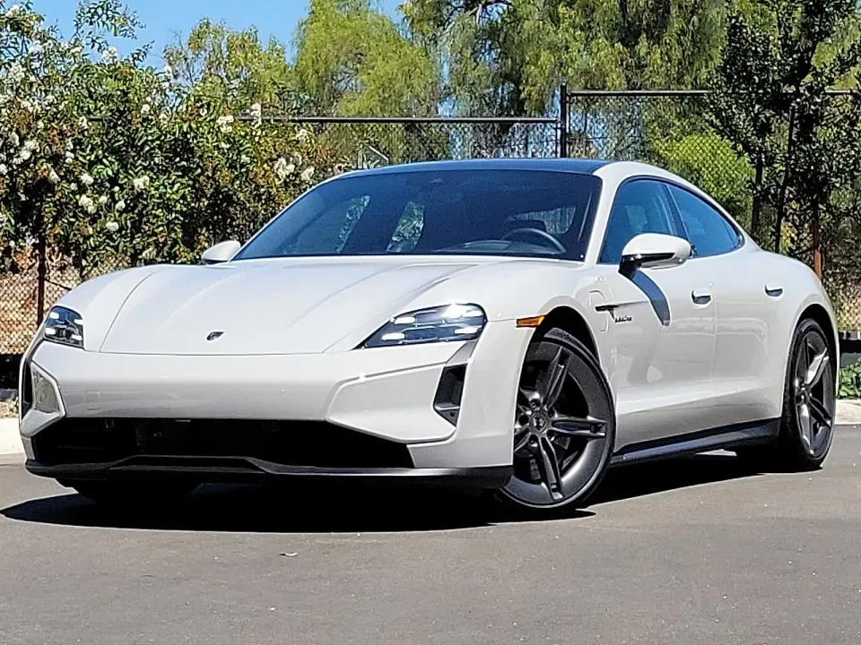 2026 Porsche Taycan Turbo - Image 18 of 18