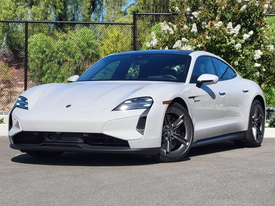 2026 Porsche Taycan Turbo - Image 15 of 18