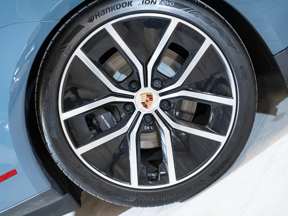 2026 Porsche Taycan - Image 11 of 28