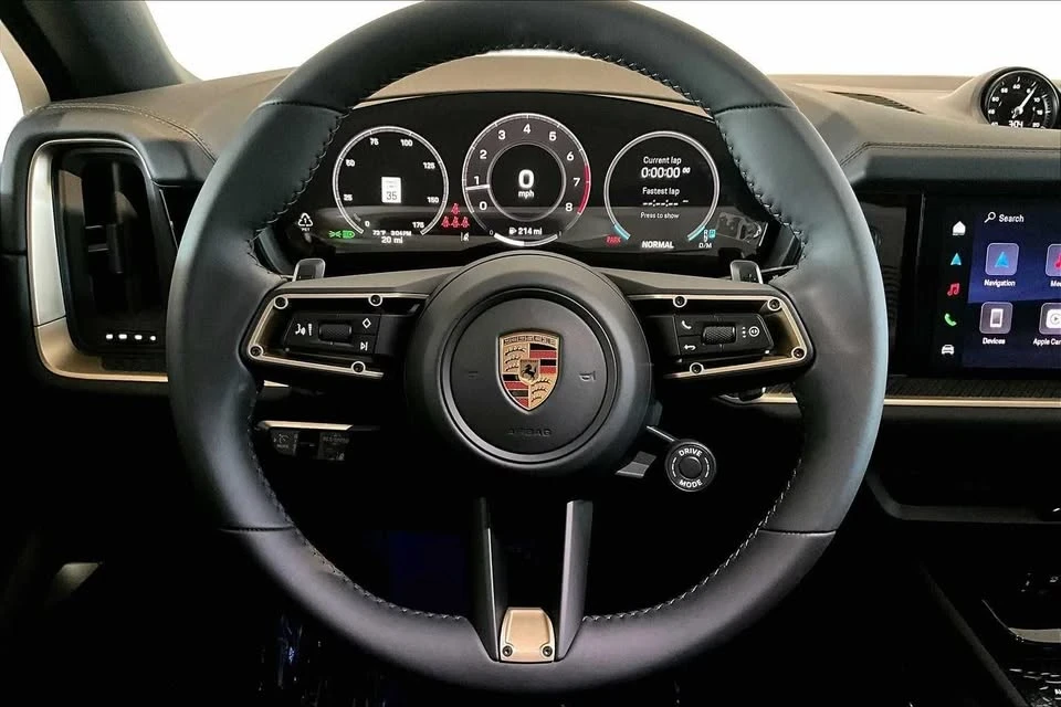 2026 Porsche 9Y0/9Y3 Cayenne - Image 15 of 20