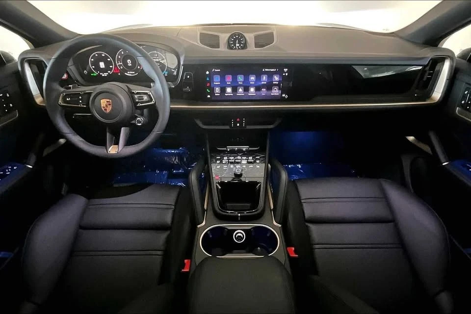 2026 Porsche 9Y0/9Y3 Cayenne - Image 14 of 20