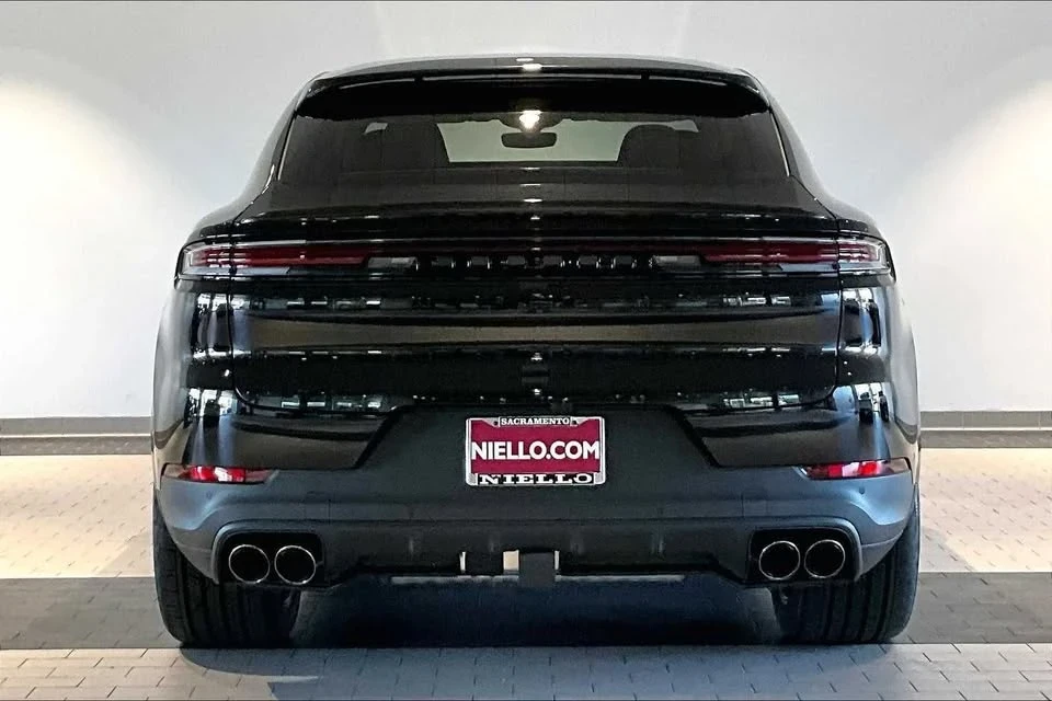 2026 Porsche 9Y0/9Y3 Cayenne - Image 6 of 20