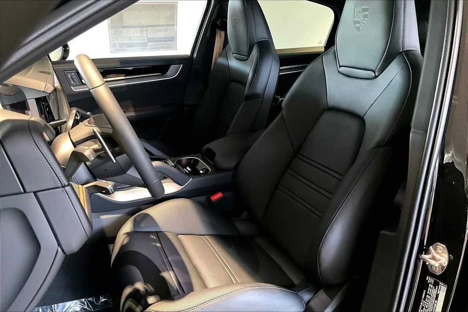 2026 Porsche 9Y0/9Y3 Cayenne - Image 5 of 20