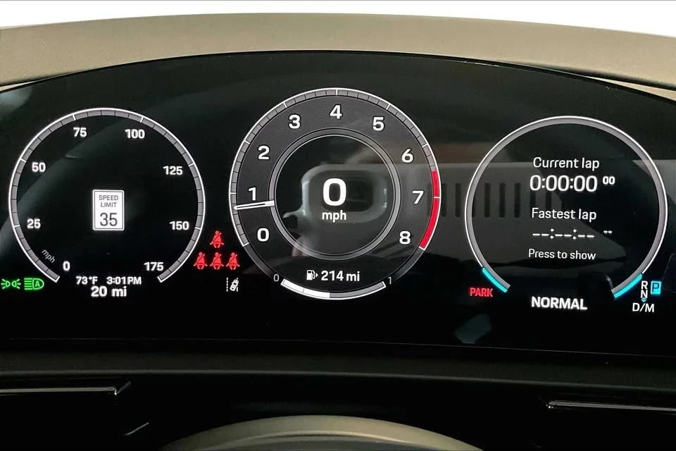 2026 Porsche 9Y0/9Y3 Cayenne - Image 17 of 20