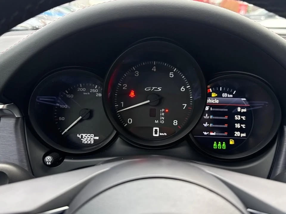 2026 Porsche Macan GTS - Image 11 of 17