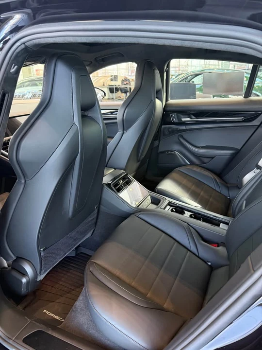 2026 Porsche 976 Panamera - Image 6 of 7