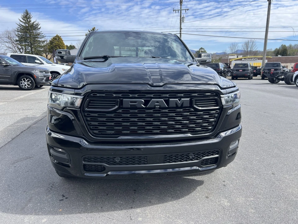 2026 Ram - Image 5 of 31