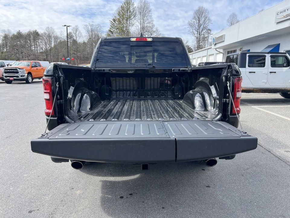 2026 Ram - Image 11 of 31