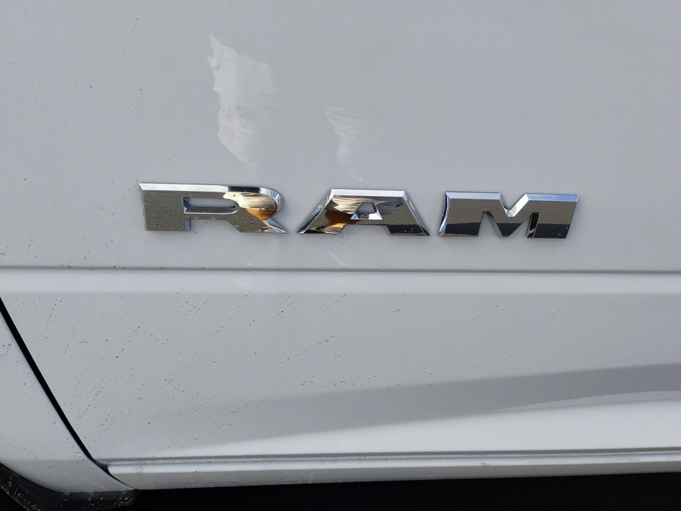 2026 Ram 2500 - Image 10 of 12