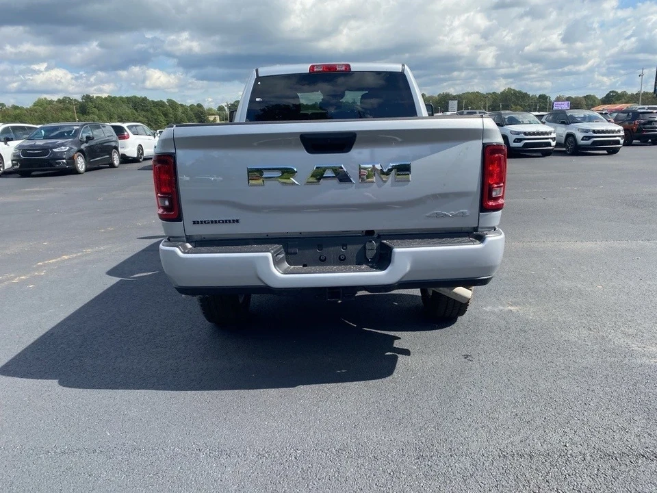 2026 Ram 2500 - Image 10 of 12
