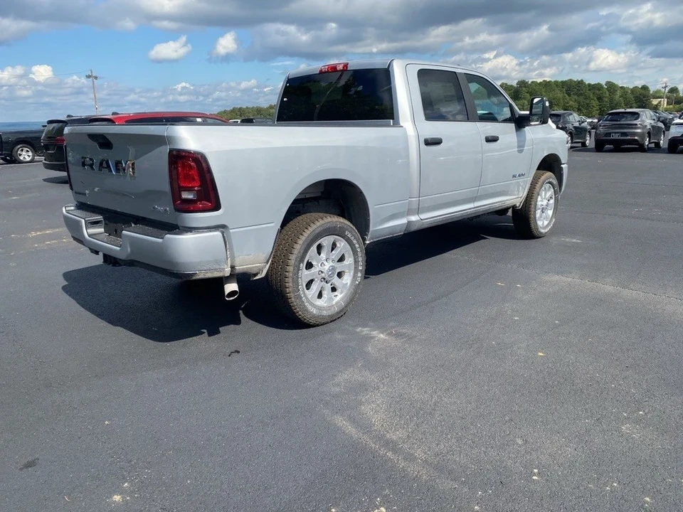 2026 Ram 2500 - Image 9 of 12