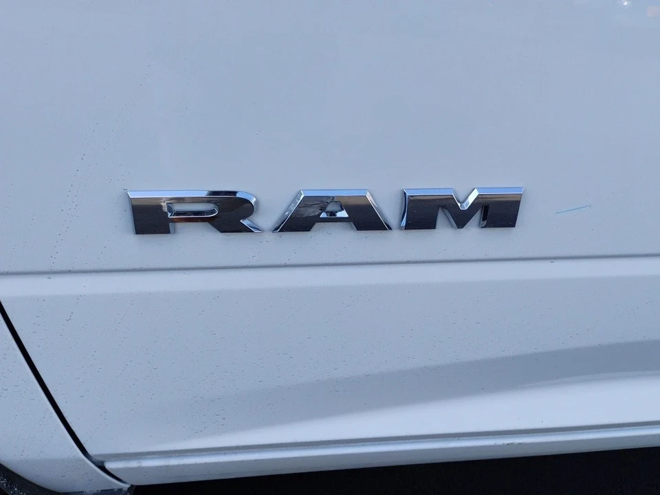 2026 Ram 2500 - Image 10 of 12