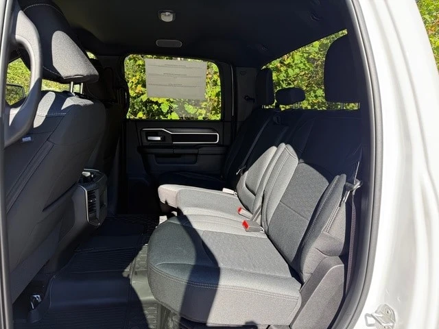 2026 Ram 2500 - Image 17 of 21