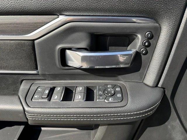 2026 Ram 2500 - Image 14 of 21