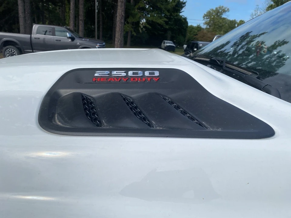 2026 Ram 2500 - Image 10 of 12
