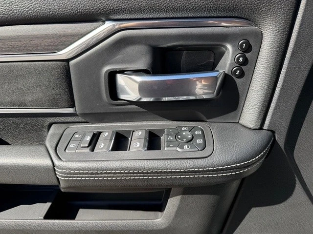 2026 Ram 2500 - Image 17 of 21