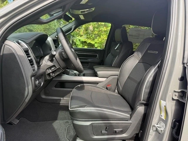 2026 Ram 2500 - Image 17 of 21