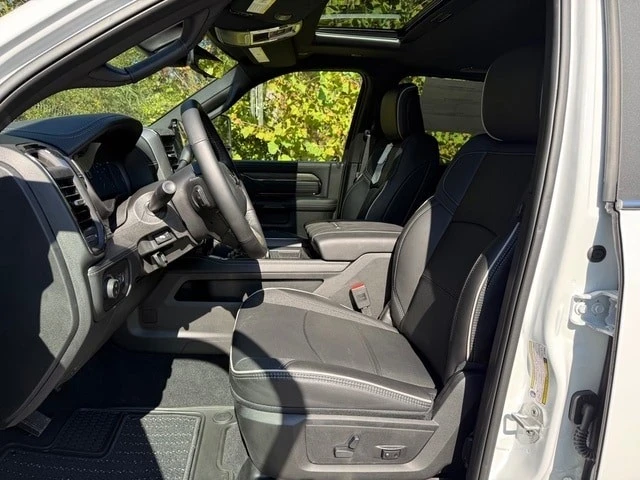 2026 Ram 2500 - Image 16 of 21