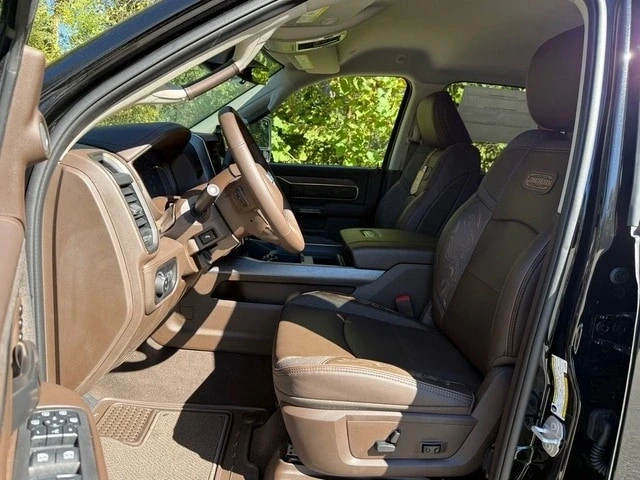 2026 Ram 2500 - Image 16 of 21