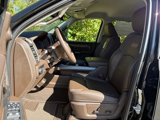 2026 Ram 2500 - Image 16 of 21