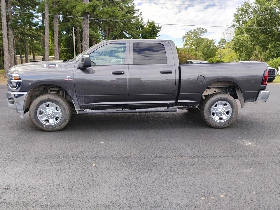 2026 Ram 2500 - Image 8 of 12